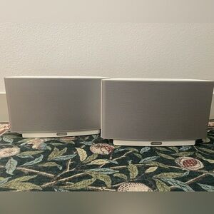 Sonos Speaker Pair (Play 5) — $300